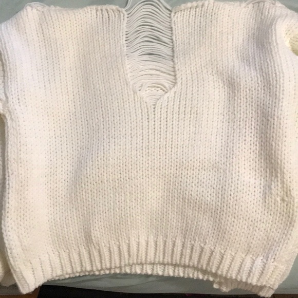 Sweater - Picture 4 of 6